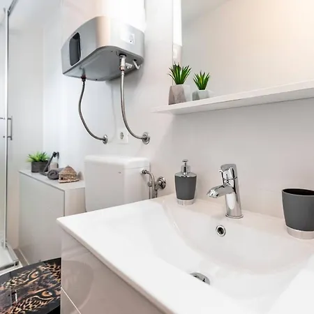 Ferienwohnung Kuca Melina Rovinj Exterior foto