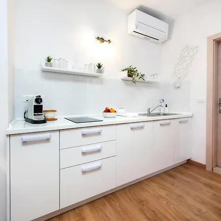 Ferienwohnung Kuca Melina Rovinj Exterior foto