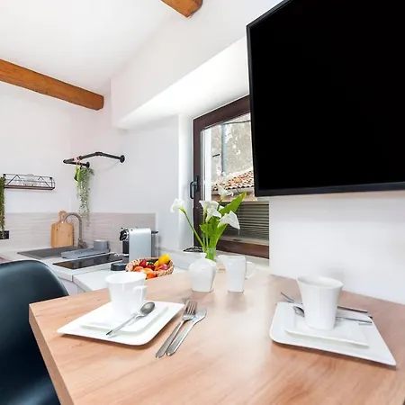 Ferienwohnung Kuca Melina Rovinj Exterior foto