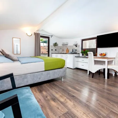Ferienwohnung Kuca Melina Rovinj Exterior foto